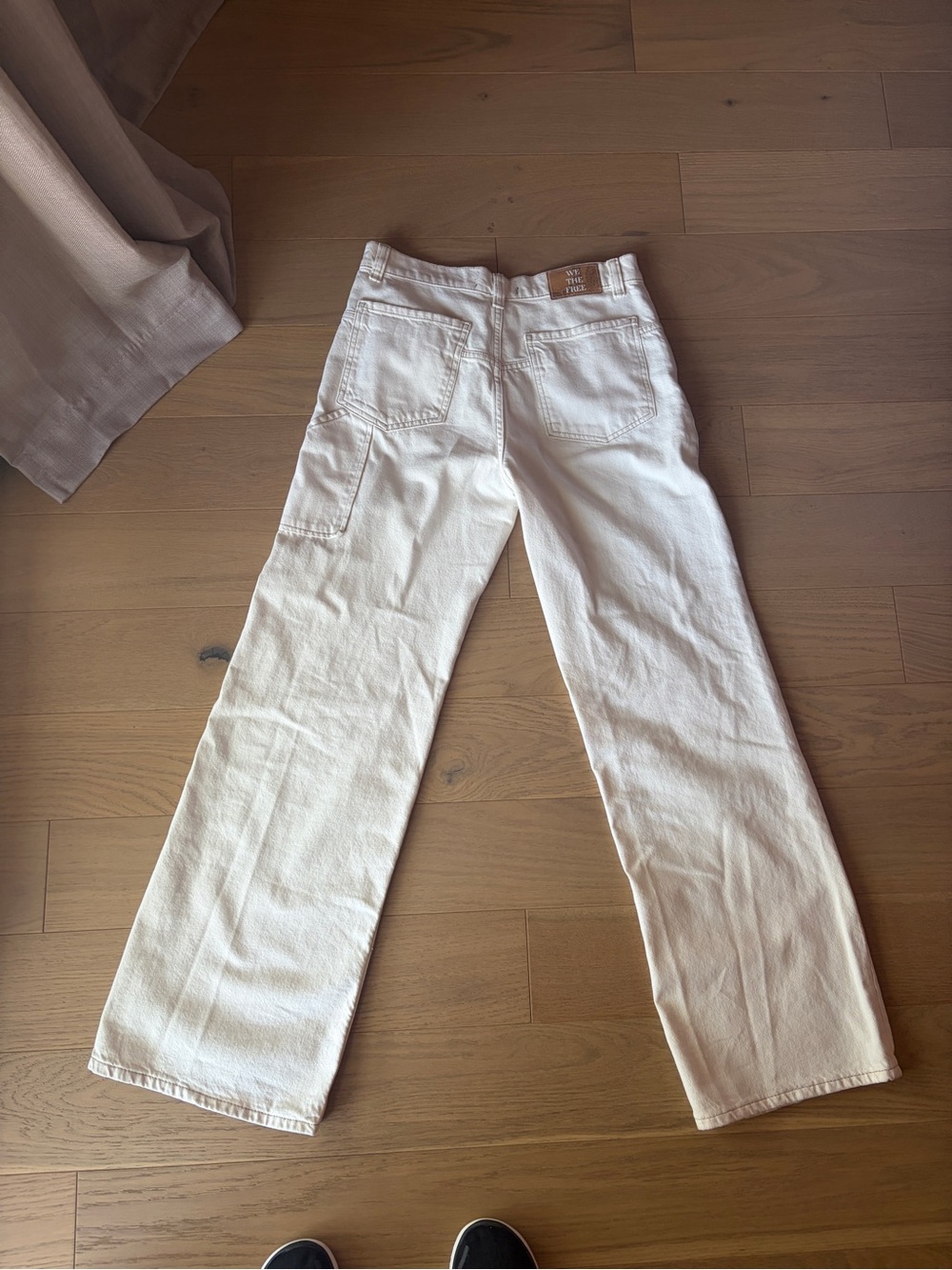 Free People We The Free Tinsley Jeans in Soft Ivory/ Ecru, new without tags - Picture 4 of 6